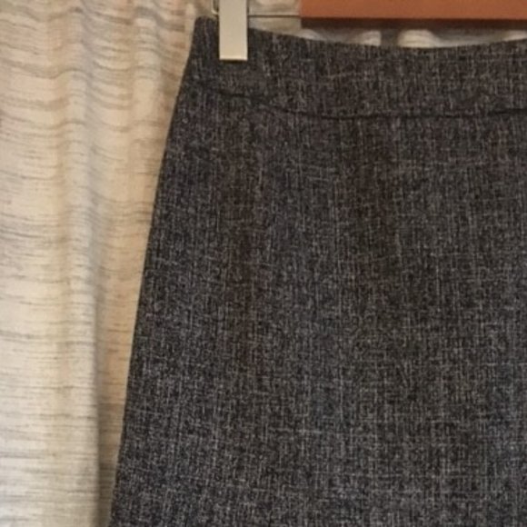 Vintage Made in Canada Cleo Petites Flattering Kick Pleated Skirt - Picture 4 of 10